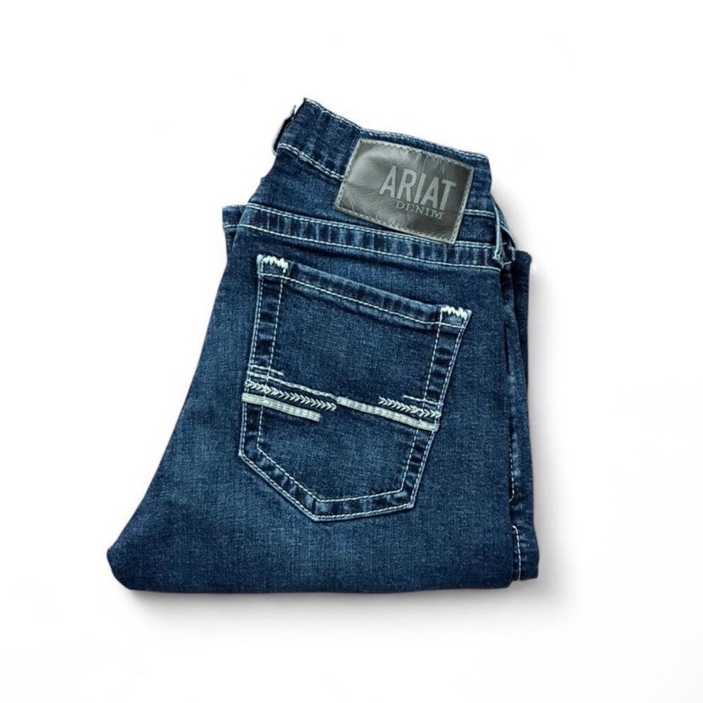 Ariat M8